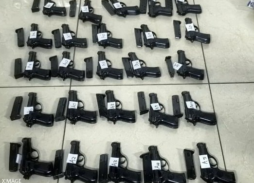 Gun S Police Seize 100 Firearms From Security Company In Soweto